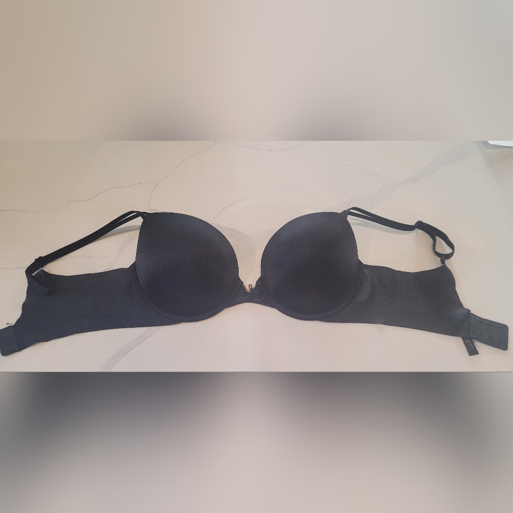 Victoria's Secret push up bra size 34D